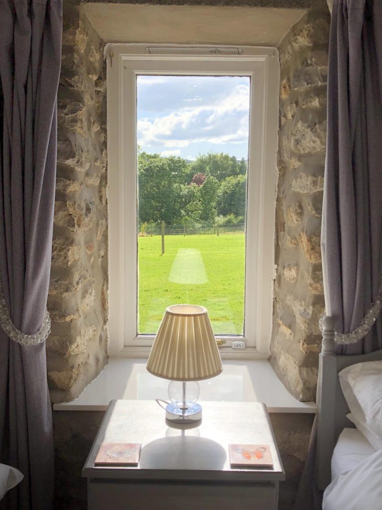Ryedale-bedroom-view with lamp