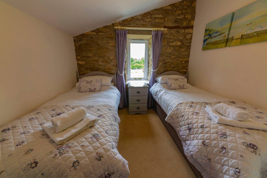 Ryedale twin bedroom